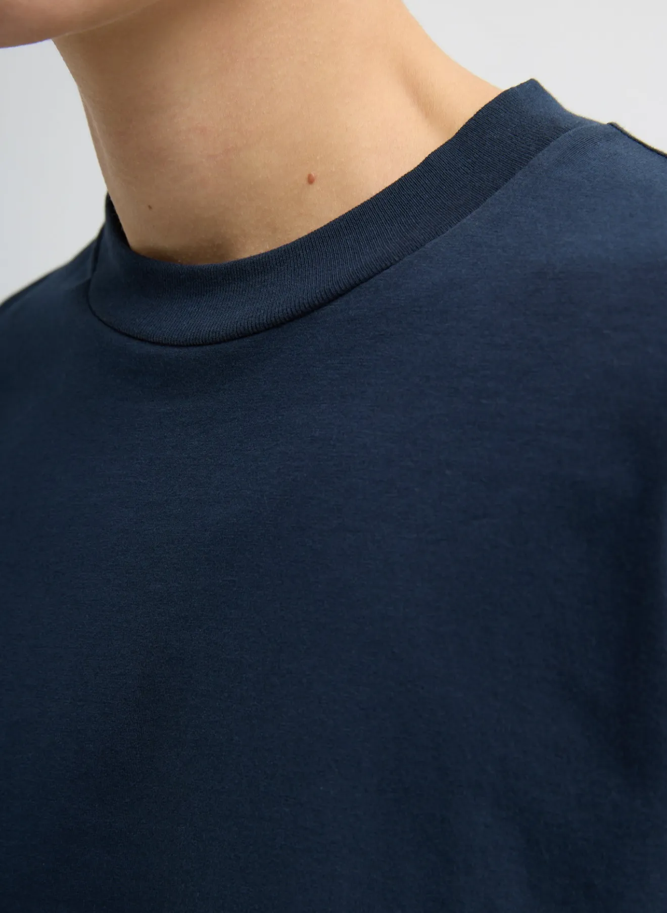 Outlet Mock Neck Unisex T-Shirt Tops | Fundamentals