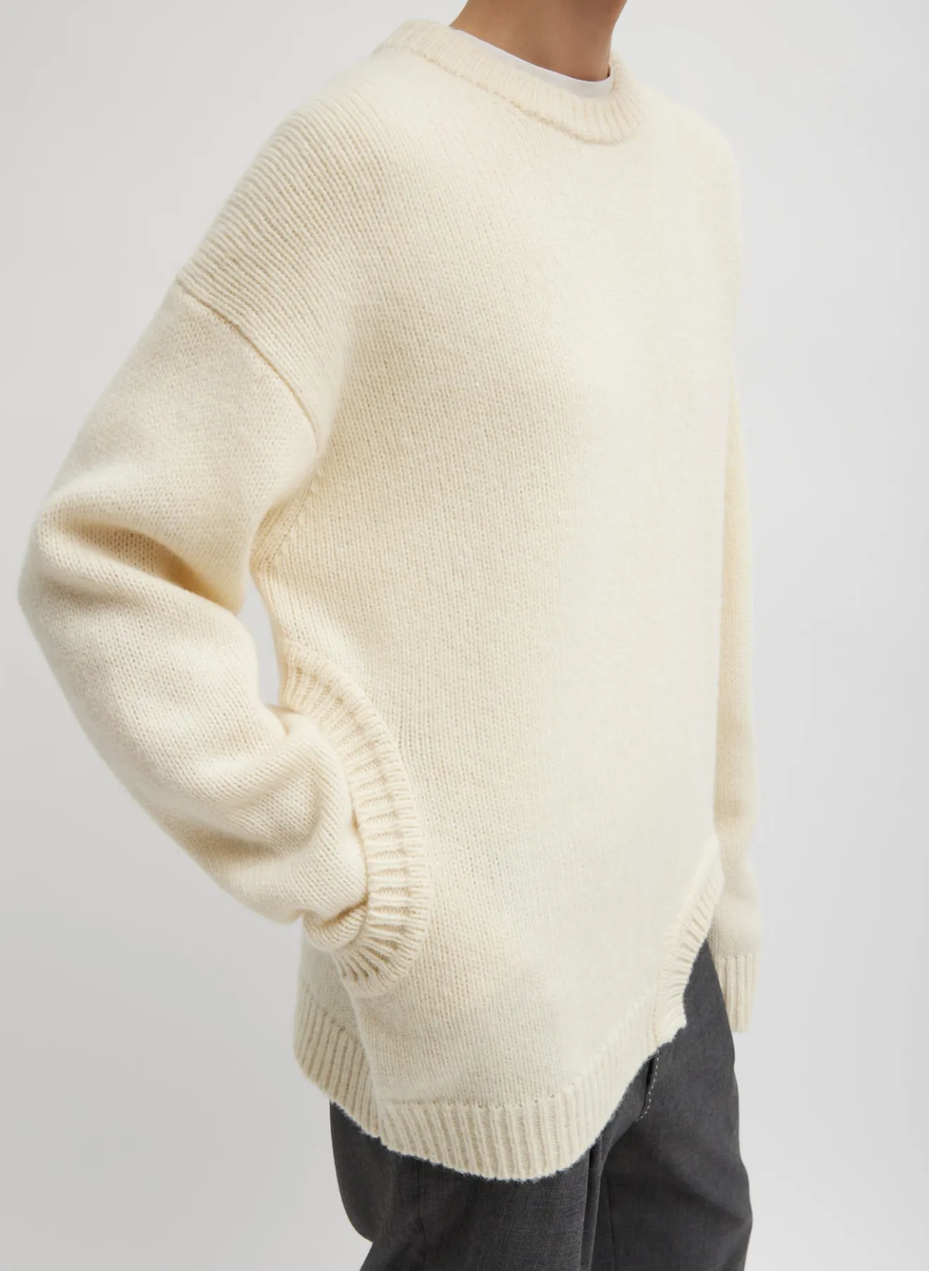 Sale Soft Lambswool Sweater With Cut Out Detail Knitwear & Sweatshirts